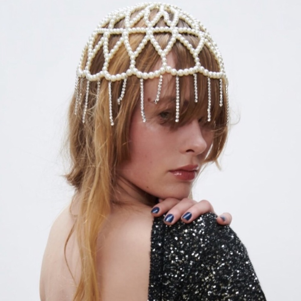 NWT Zara Jewel And Pearl Cap
